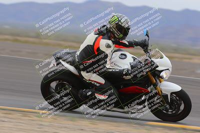 media/Jan-14-2023-SoCal Trackdays (Sat) [[497694156f]]/Turn 11 Inside (950am)/